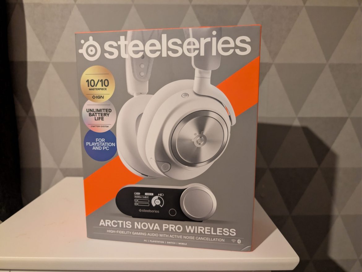SteelSeries Arctis Nova Pro Wireless