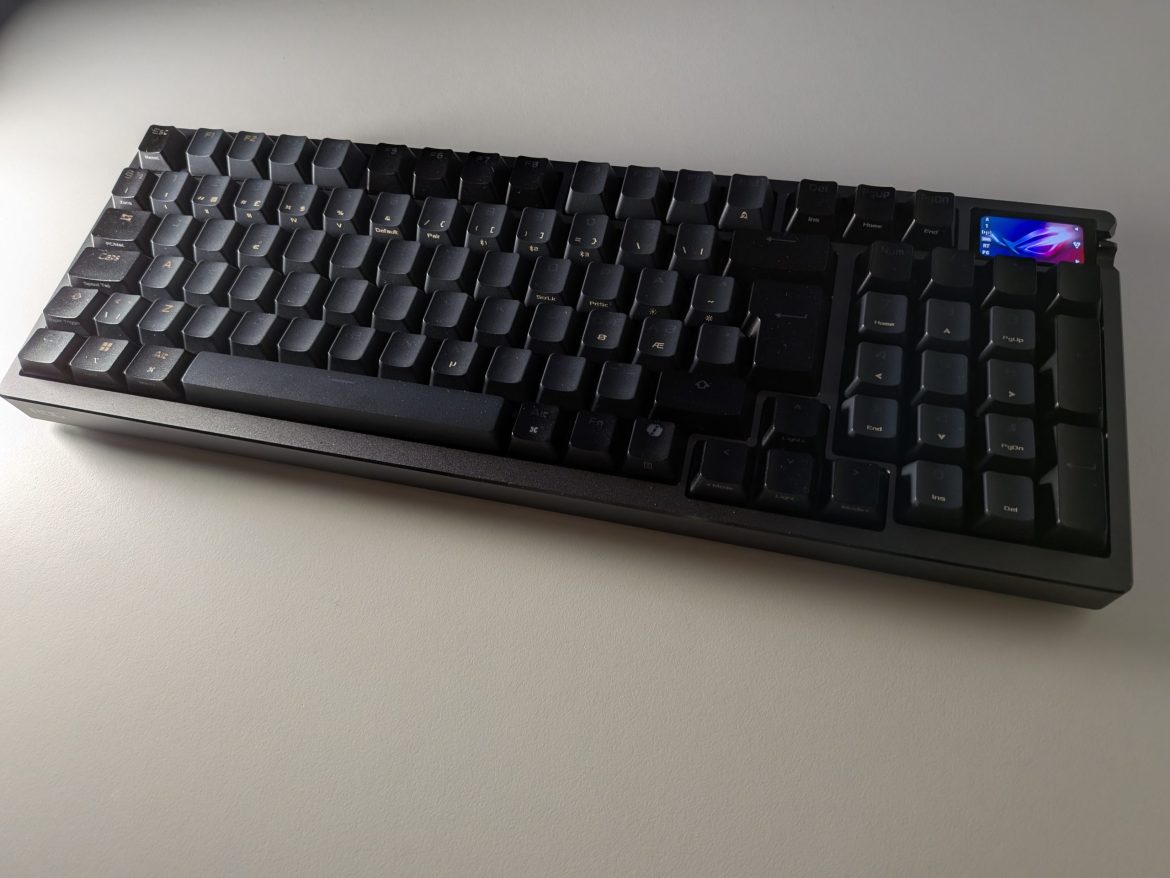 ASUS ROG Azoth 96 HE