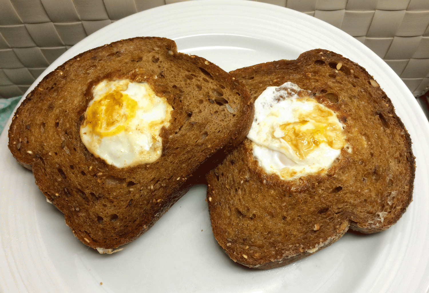 Stekt ägg i bröd
