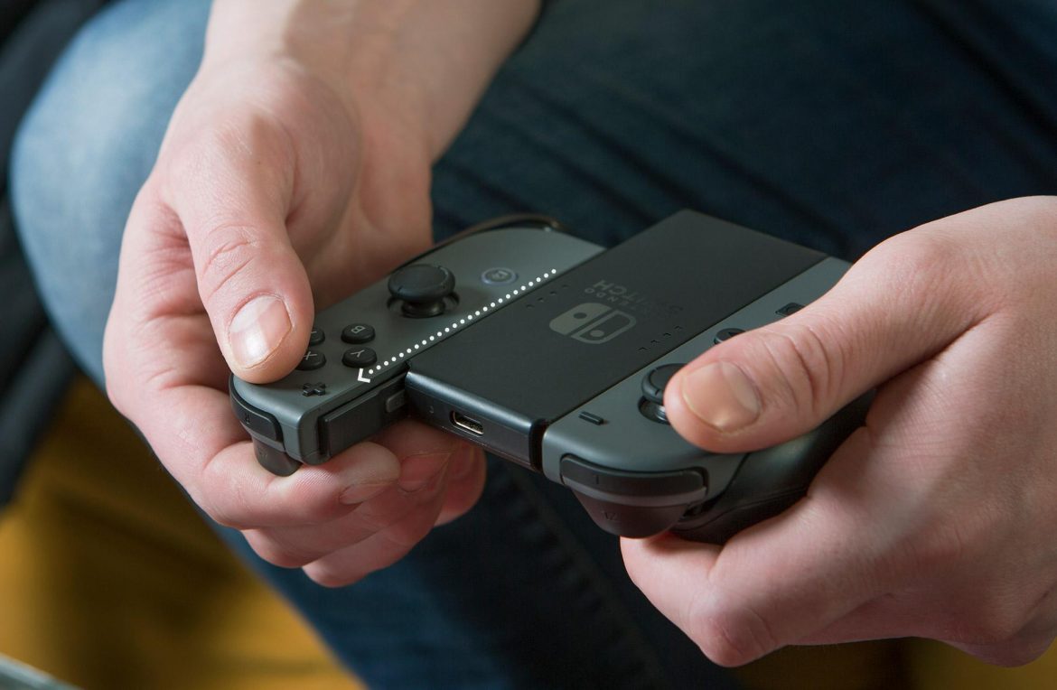 Så här flyttar du nedladdade Nintendo Switch-spel till ett microSD