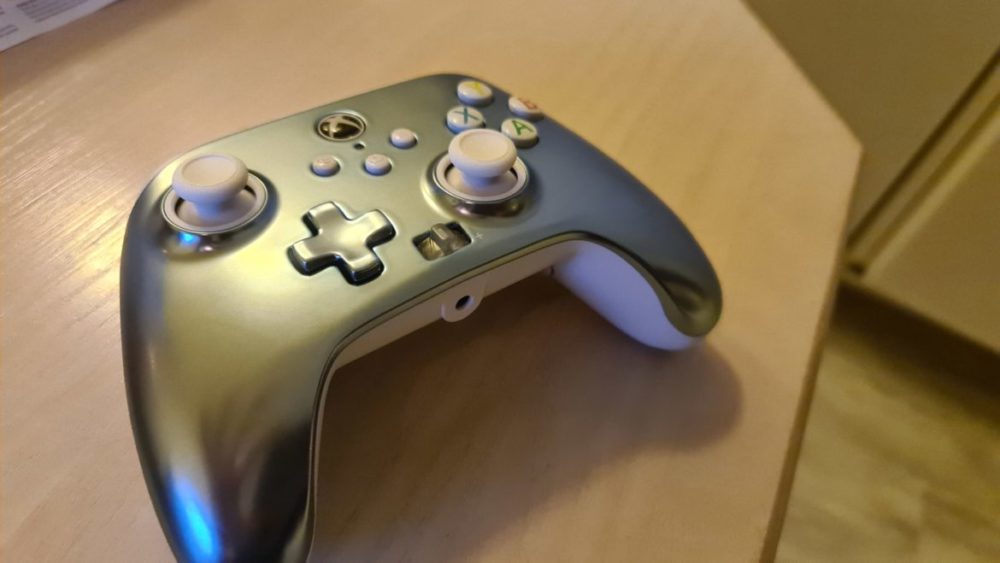 PowerA Enhanched Wired Controller metallic ice Xbox senses