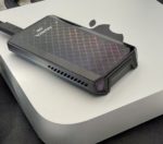 En SSD som på pappret har allt  - stöd för next-gen konsoler, USB-C och prestanda som borde vara bland marknadens snabbaste, externa SSD:er. Men är det verkligen fallet med ADATA SE900G?