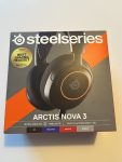SteelSeries Arctis Nova 3 är välljudande, sköna och har bra mikrofon, men ett lite för högt pris och en begränsad RGB-funktion håller dom från de högsta höjderna. 