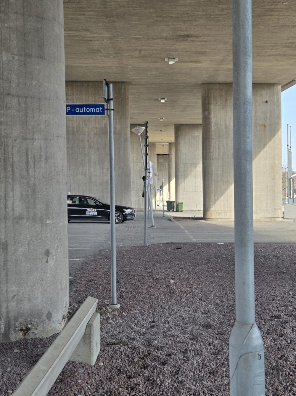 Wide-angle lens - 23 mm / 46 mm / F1.8 / ISO 25 / 1/434 s (Photo: senses.se)