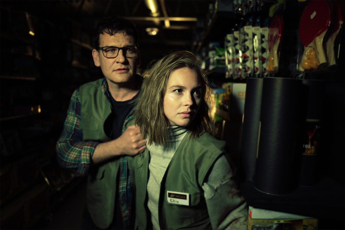 Christian Magdu och Amanda Lindh i Vi dör i natt