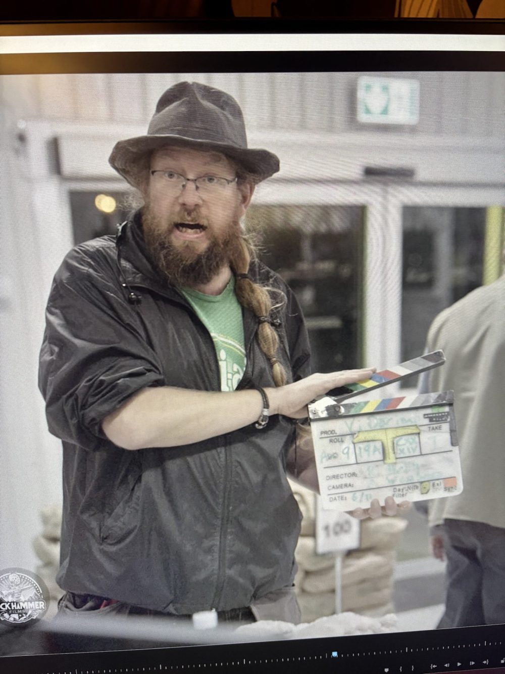 Henric Brandt on set på Vi dör i natt