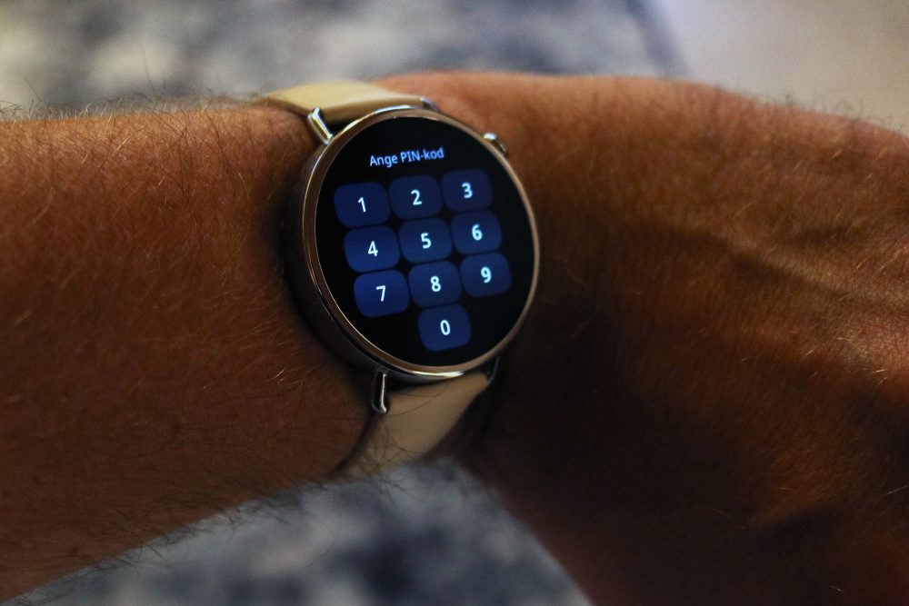 Photo: Senses.se - Xiaomi - Watch S4 (41mm) - PIN code.