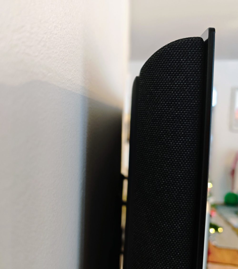 Panasonic Z95B tjocklek sidan av tv:n