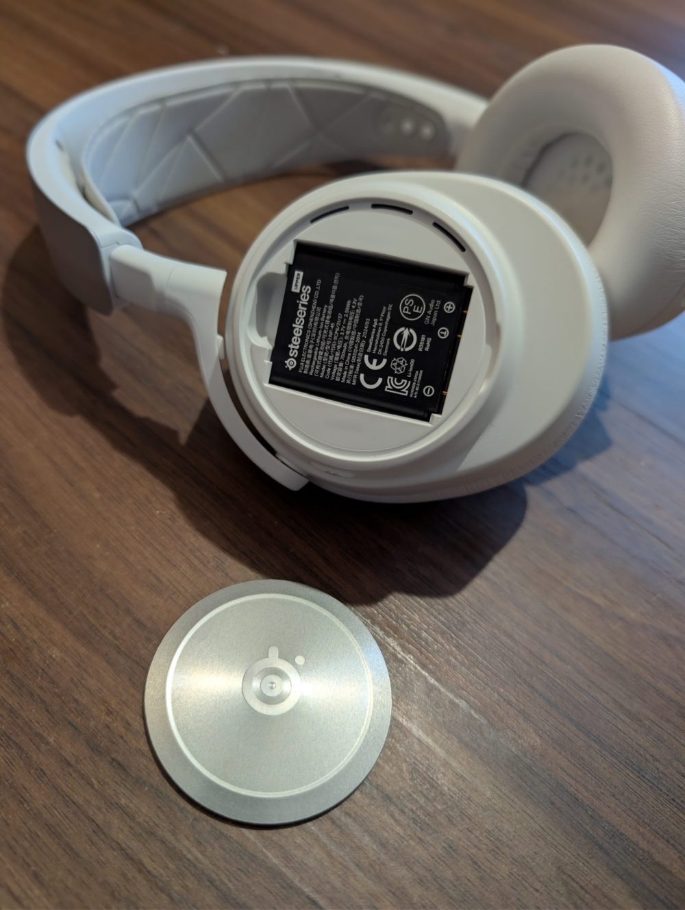 SteelSeries Arctis Nova Pro Wireless