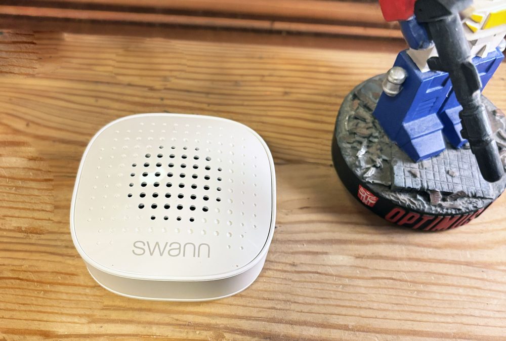 Foto: Senses.se - SwannBuddy4K - Ringklockan inomhus. 