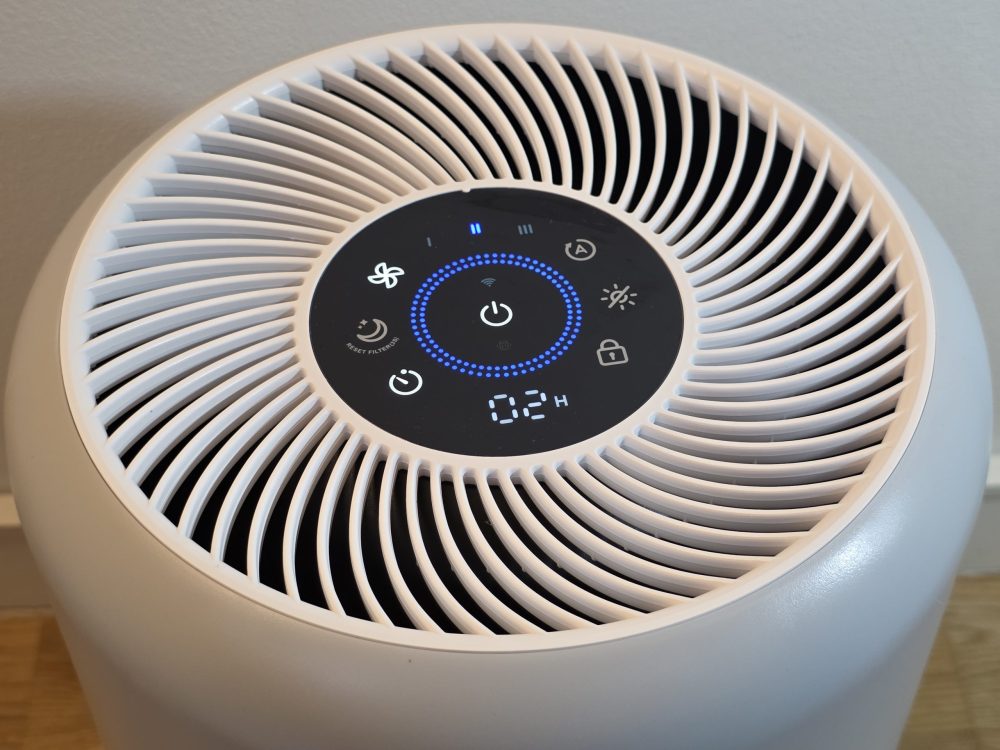 The control panel on the Levoit air purifier