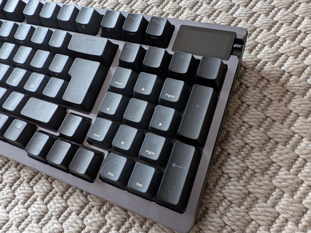 Asus ROG Azoth 96 HE