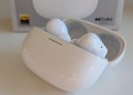Redmi Buds 8 Pro är ett par prisvärda in-ear-hörlurar som levererar oväntat bra ljud och en effektiv brusreducering för prislappen. Ljudbilden är engagerande och appen erbjuder goda inställningsmöjligheter. Tyvärr dras helhetsintrycket ner av en undermålig batteritid och en räckvidd för högupplöst ljud (LDAC) som utomhus i stort sett är oanvändbar. Till rätt pris är de dock ett bra köp.