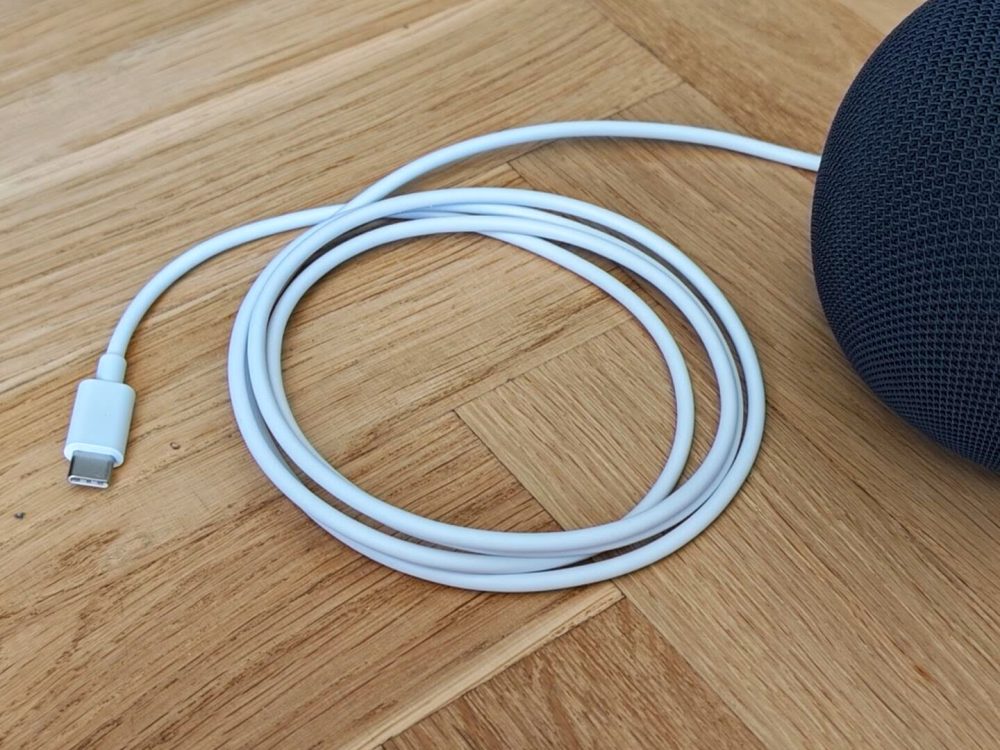 Google Home speaker USB-C