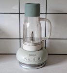 Ninja BlendBOSS is a diminutive single-serve blender with surprisingly high power. It crushes everything you throw at it and looks stylish to boot, but a noisy operation and a few design flaws prevent it from achieving a top rating.