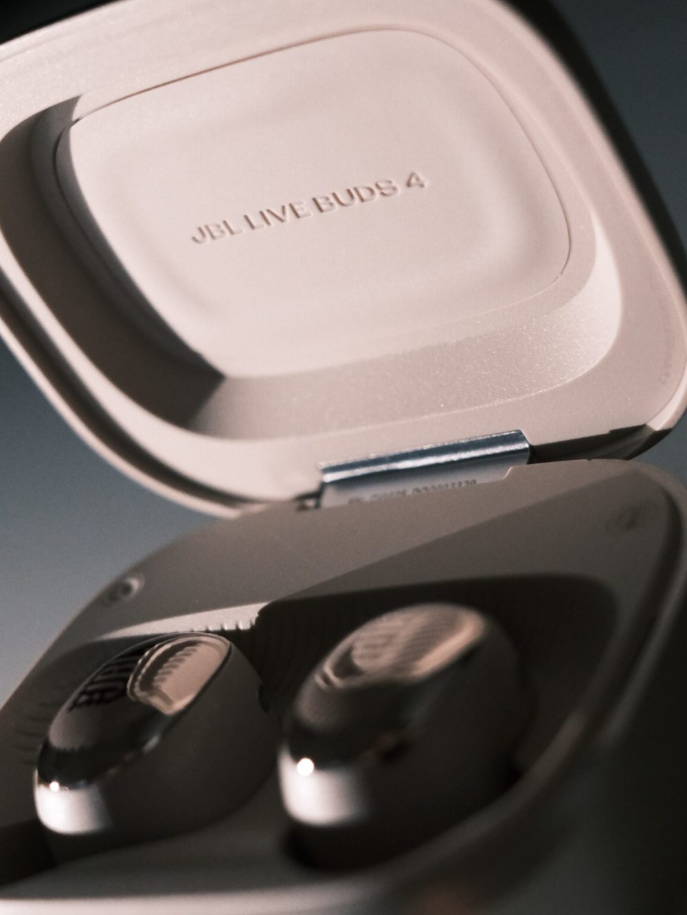 JBL LIVE BUDS 4