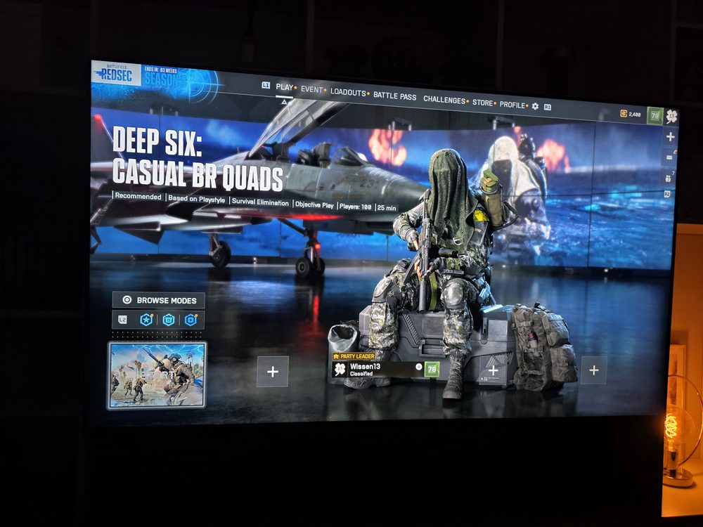Battlefield 6 som spelas på Sharp tv