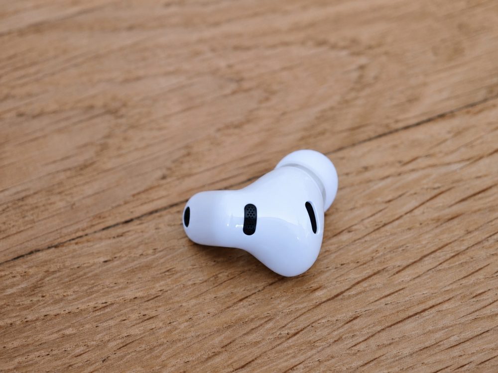 Huawei FreeBuds Neo earbud from above
