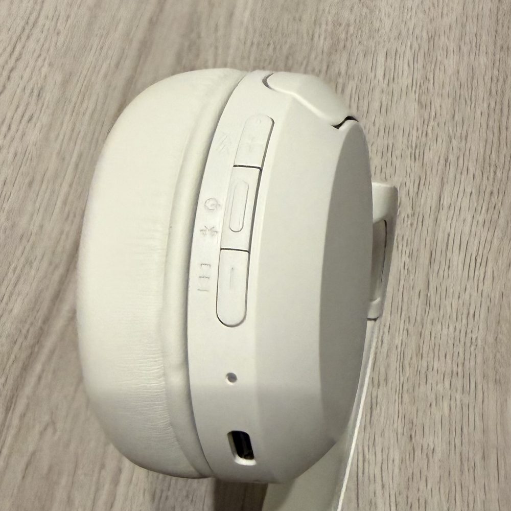 Sony-WH-CH530-kontroll-knappar