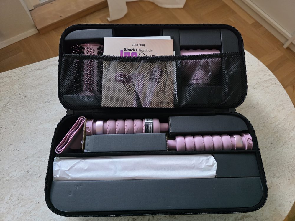 Image inside the storage box for IonCurl