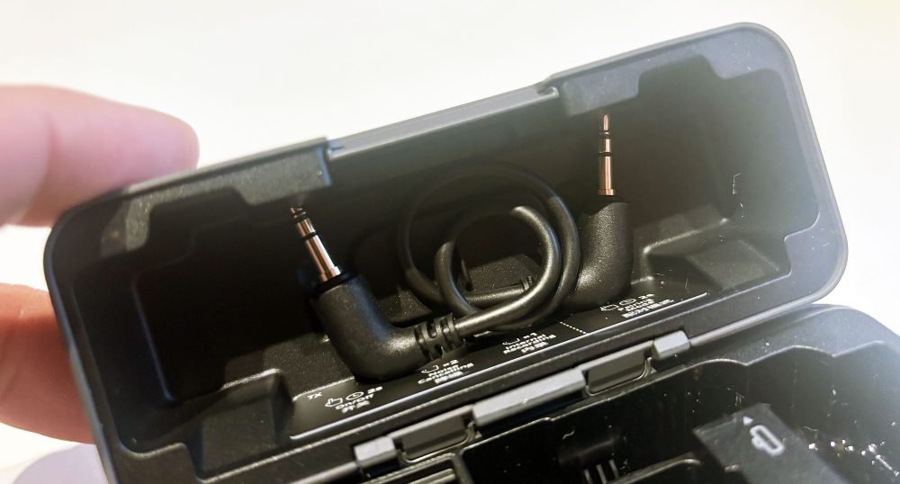 Foto: senses.se - DJI MIC MINI 2S - Smidig placering av kabeln