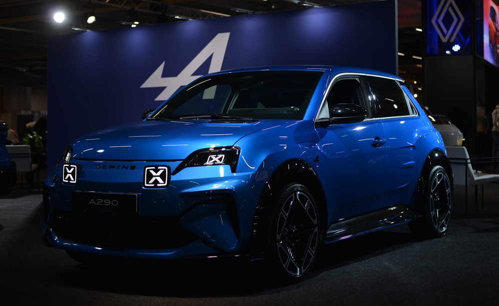 På plats på eCarExpo 2026: Framtidens elbilar, smarta laddhybrider och mässans hetaste nyheter – Alpine A290