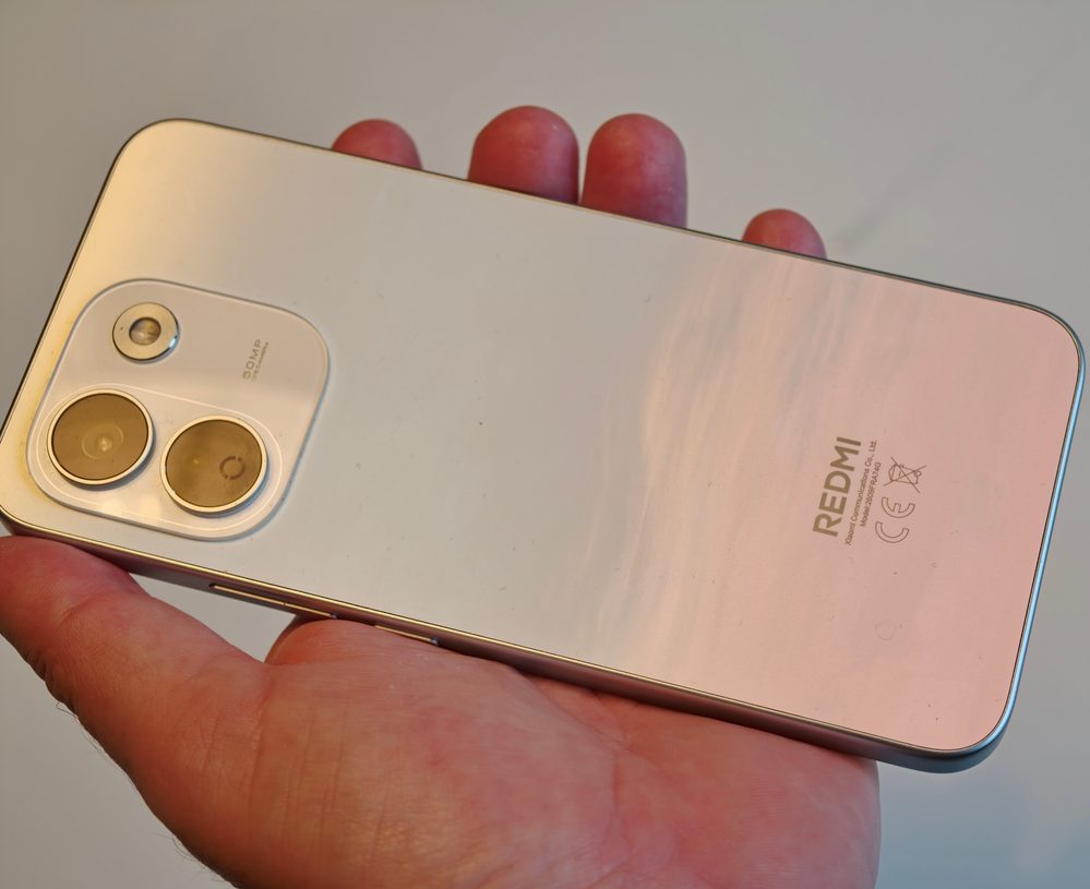Xiaomi Redmi Note 17 Pro Max – Ovanligt snygg telefon som skiftar färg beroende på ljus. Snyggare i verkligheten än på bild